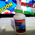 ¿Por qué el pegamento no se adhiere al bote? Descubre la causa detrás de este problema común